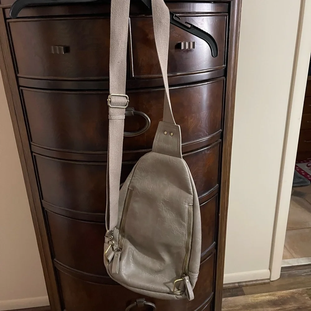 Like New Concealed Carry Crossbody Bag - Picture 2 of 11